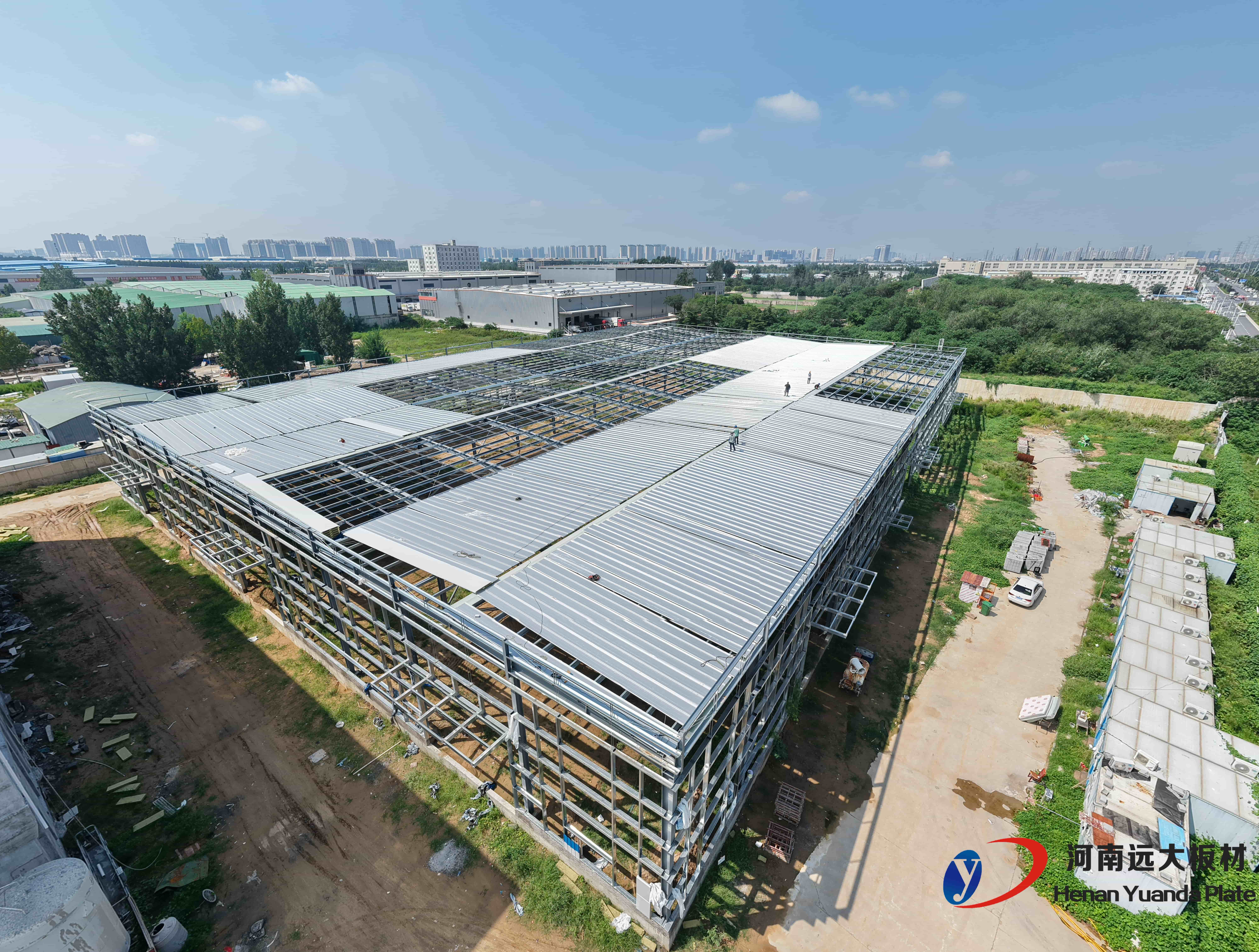 聚氨酯封邊巖棉夾芯板安裝圖片(圖3)