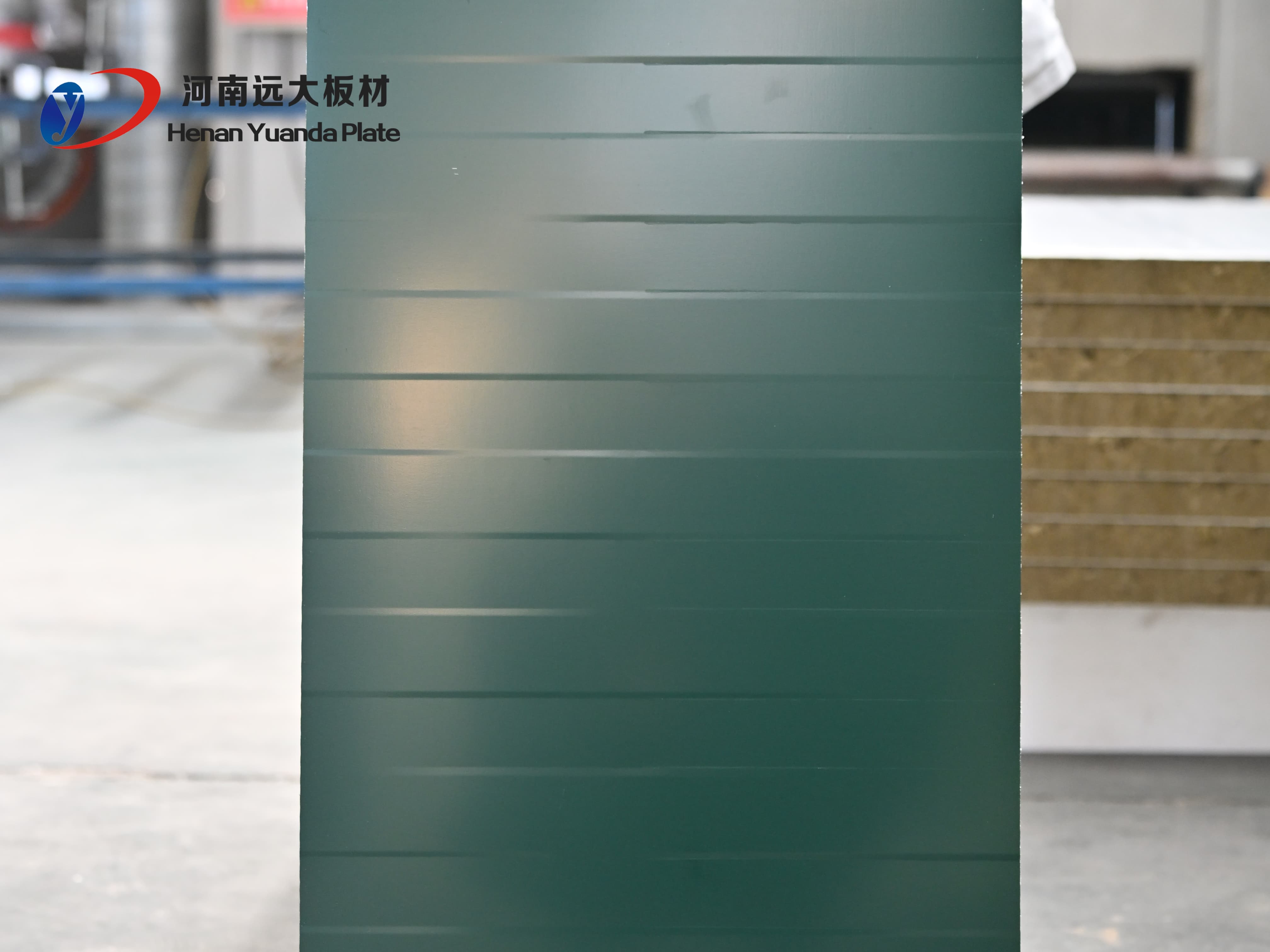 聚氨酯冷庫(kù)板:現(xiàn)代冷鏈物流的“節(jié)能基石”(圖1) 聚氨酯冷庫(kù)板:現(xiàn)代冷鏈物流的“節(jié)能基石”(圖1)